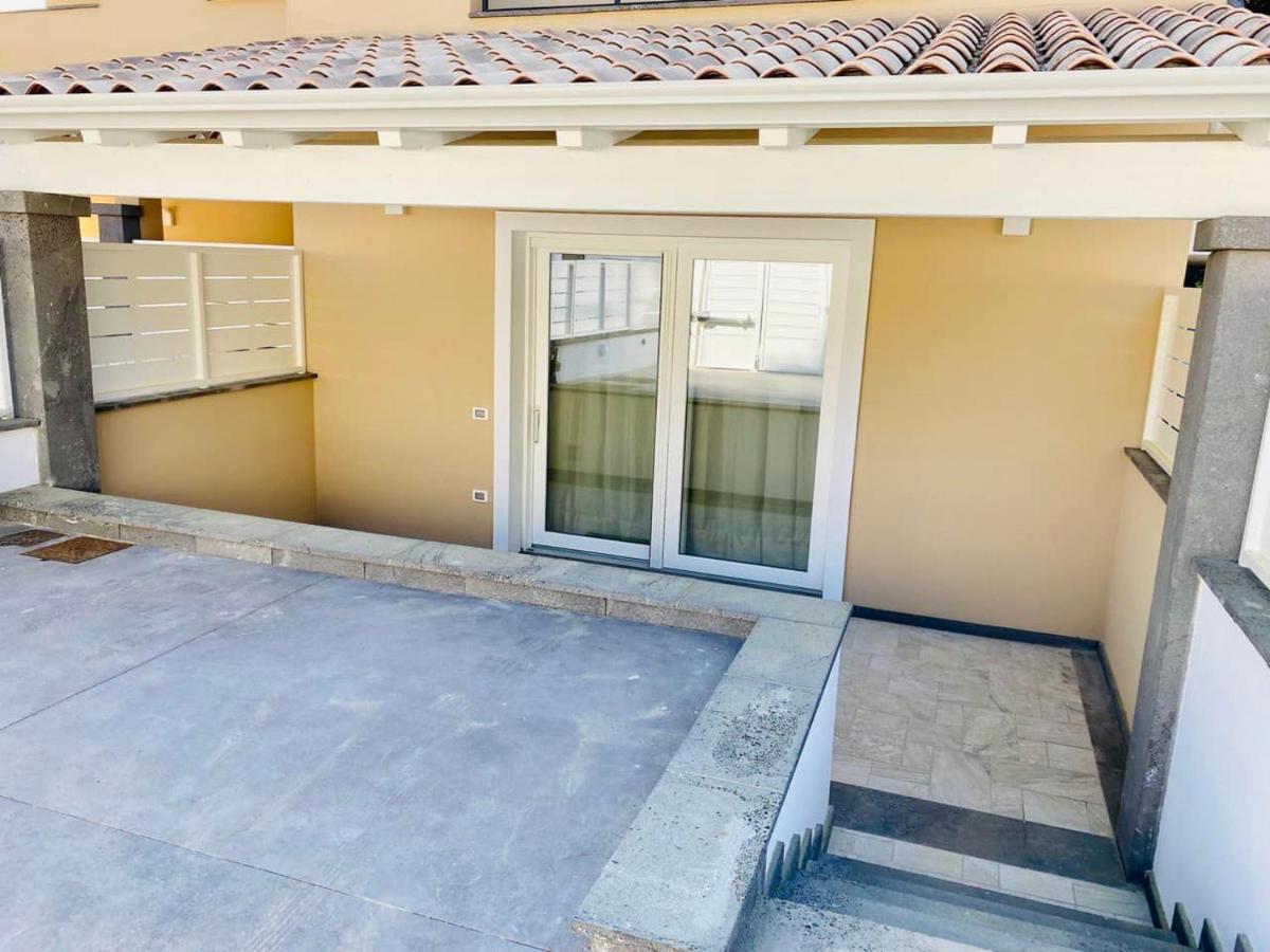 Nuova Residenza Dei 7 Pini A Pochi Passi Dal Mare Leilighet Porto Pino Eksteriør bilde
