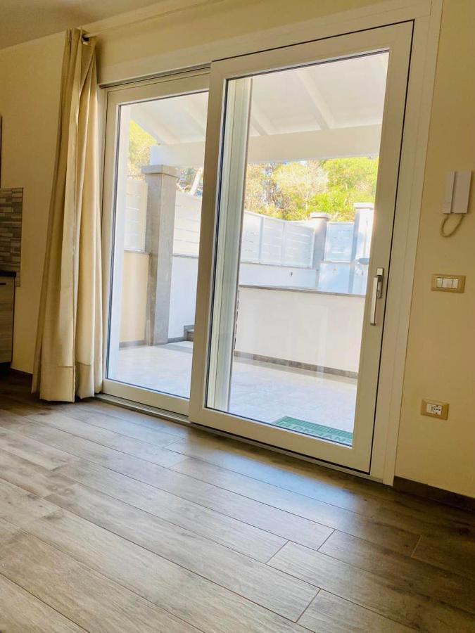 Nuova Residenza Dei 7 Pini A Pochi Passi Dal Mare Leilighet Porto Pino Eksteriør bilde